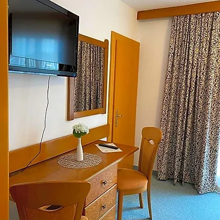 Seelacherhof 3*